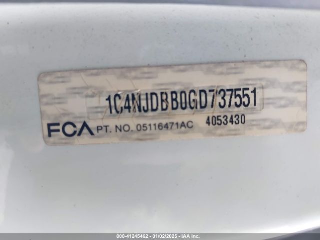 1C4NJDBB0GD737551 Jeep Compass Sport Se