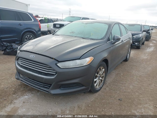 Ford FUSION S 2016 3FA6P0G77GR154813 Image 2