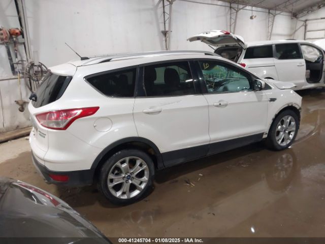 1FMCU0JX1EUC74915 Ford Escape Titanium