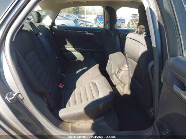 3FA6P0H75ER145605 Ford FUSION SE