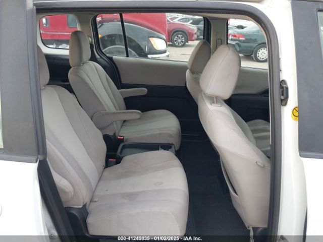 JM1CW2BL8E0163677 Mazda Mazda5 Sport