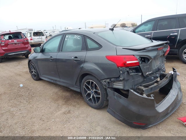 Ford FOCUS SE 2016 1FADP3F29GL391381 Image 3
