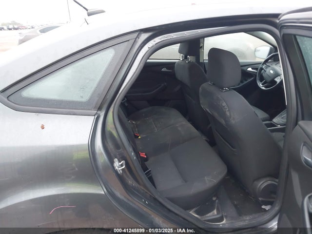 Ford FOCUS SE 2016 1FADP3F29GL391381 Image 8