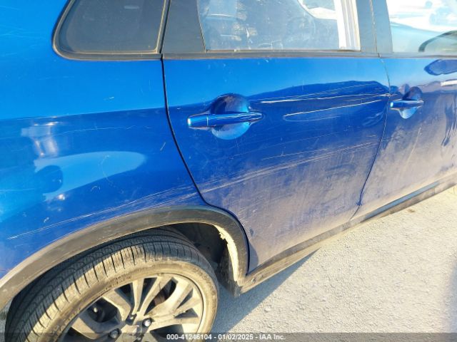 JA4AP3AU4JU011719 Mitsubishi Outlander Sport 2.0 Le