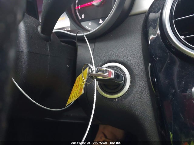 55SWF4JB8JU243959 Mercedes-Benz C 300