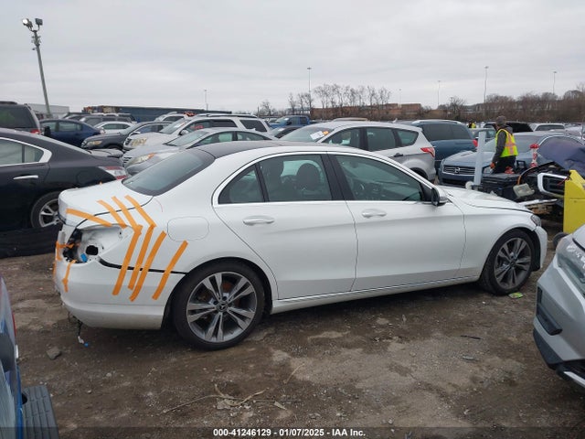 55SWF4JB8JU243959 Mercedes-Benz C 300