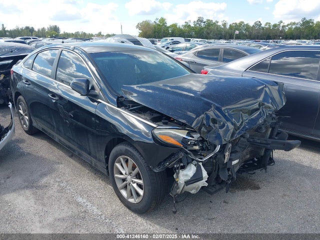 Hyundai SONATA SE 2018 5NPE24AF3JH616158 Image 1