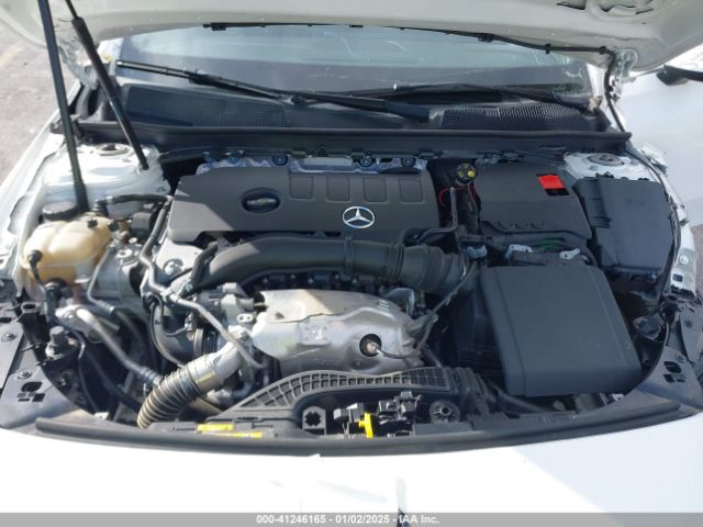 WDD3G4EB5KW024620 Mercedes-Benz A 220