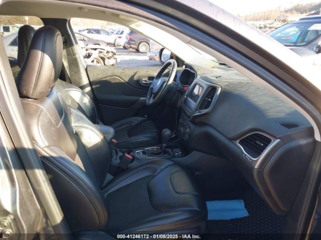 1C4PJLLB8KD405819 Jeep Cherokee Latitude Plus Fwd