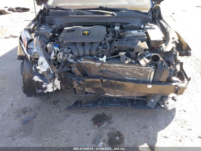 3KPF24AD2KE112273 KIA Forte Lxs