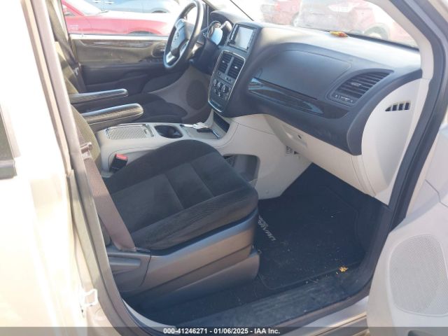 2C4RDGCG8GR170832 Dodge Grand Caravan Sxt