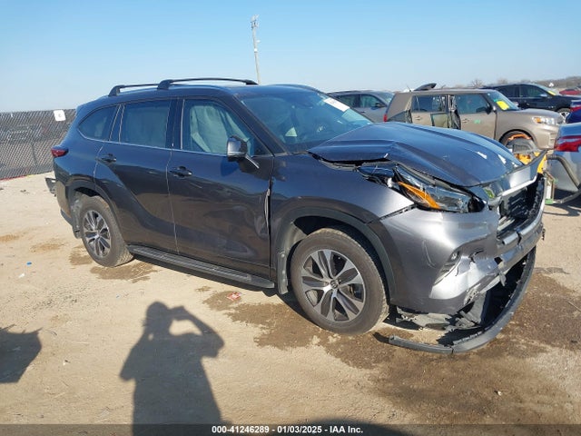 5TDGZRBH7MS540086 Toyota Highlander Xle