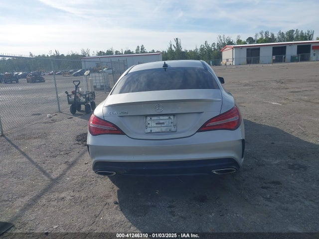 Mercedes-Benz CLA 250 2018 WDDSJ4EB5JN611420 Image 16