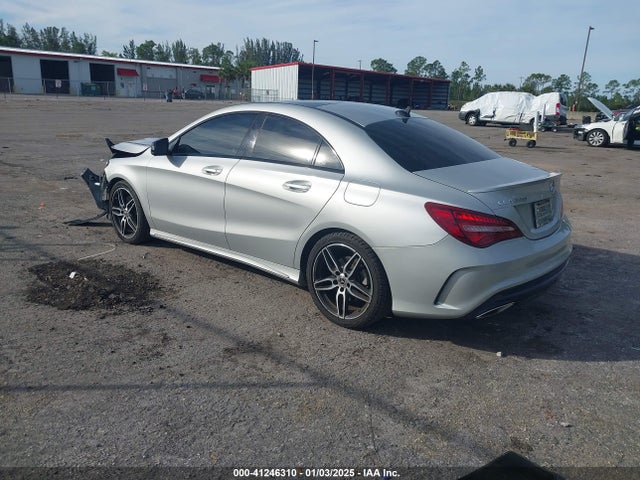 Mercedes-Benz CLA 250 2018 WDDSJ4EB5JN611420 Image 3