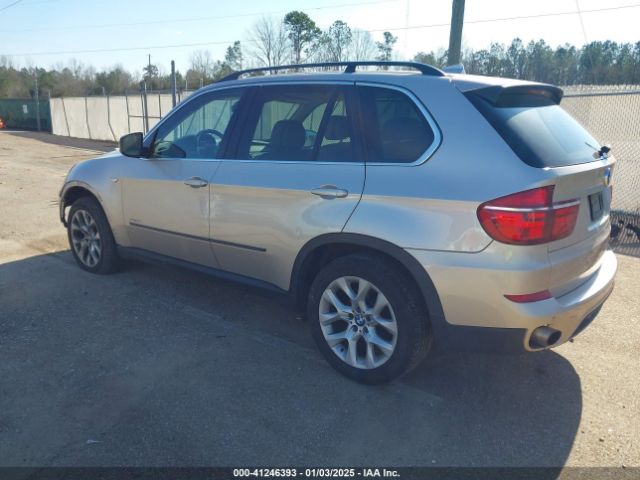 2013 BMW X5 5UXZV4C52D0B17836 Photo 2