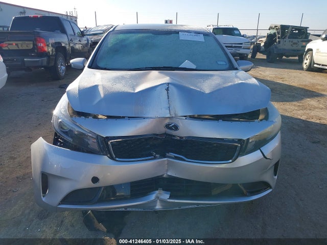 KIA FORTE LX 2018 3KPFL4A76JE259721 Image 13