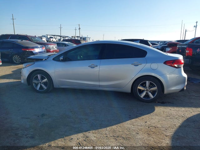 KIA FORTE LX 2018 3KPFL4A76JE259721 Image 15