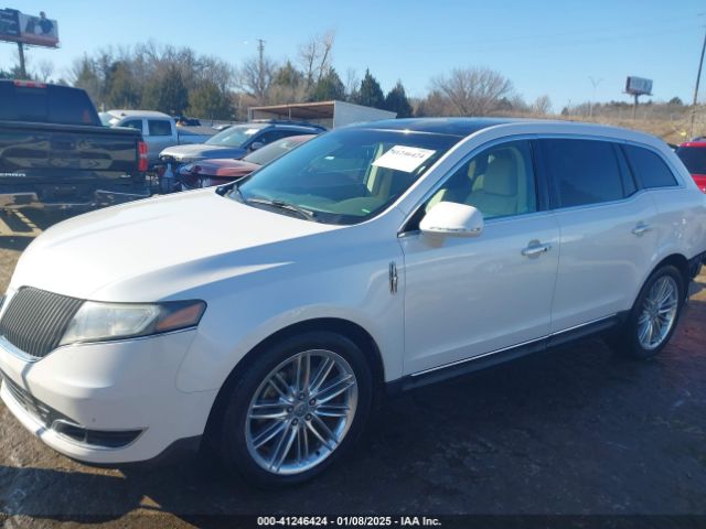 2LMHJ5AT9EBL52165 Lincoln MKT