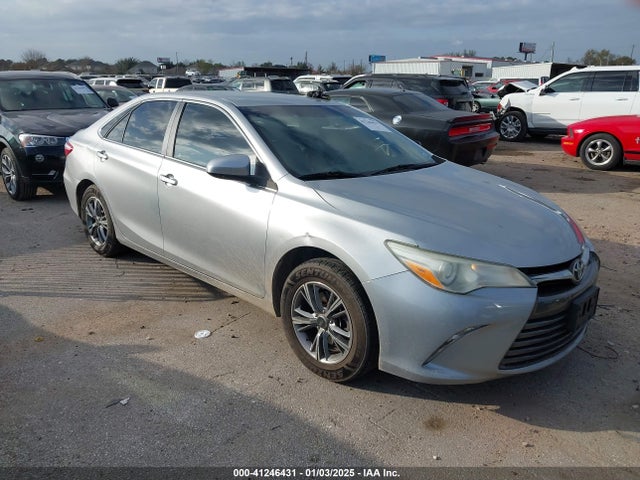 Toyota CAMRY LE 2016 4T4BF1FK9GR529621 Image 1