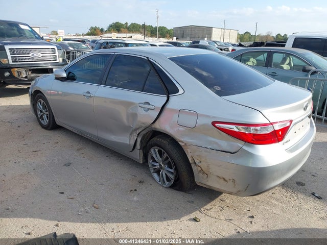 Toyota CAMRY LE 2016 4T4BF1FK9GR529621 Image 3