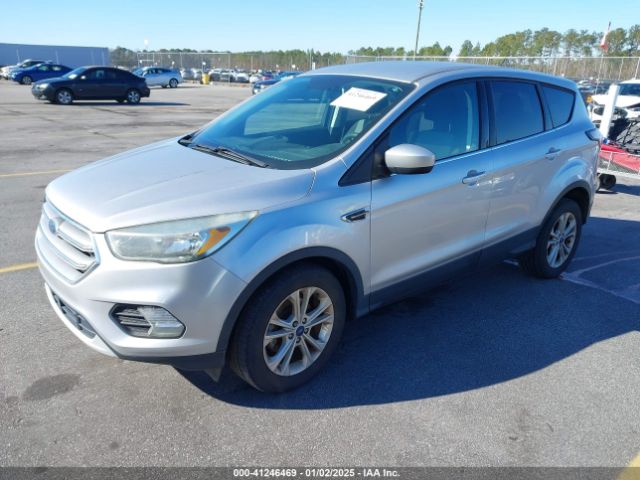 1FMCU0GD7HUC42682 Ford ESCAPE SE