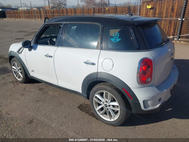 2012 MINI COOPER S COUNTRYMAN WMWZC5C59CWL61907 Photo 2