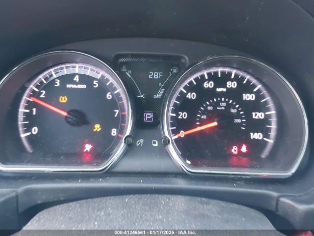 3N1CN7AP5HL889916 Nissan Versa 1.6 Sl