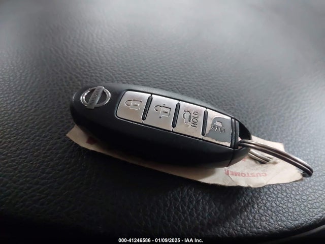 3N1AB7AP7HY266042 Nissan SENTRA SV