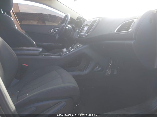 Продаж на аукціоні авто 2016 Chrysler 200 Limited, vin: 1C3CCCAB9GN104638, номер лоту: 41246689