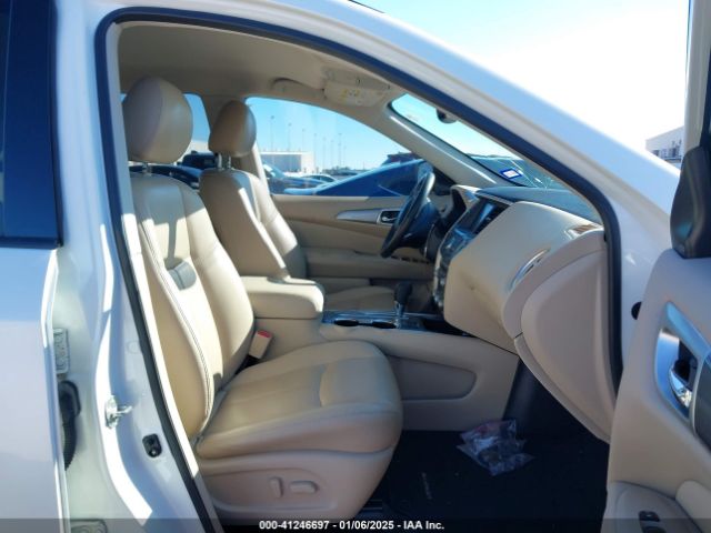 5N1DR2MN3KC615826 Nissan Pathfinder Sl