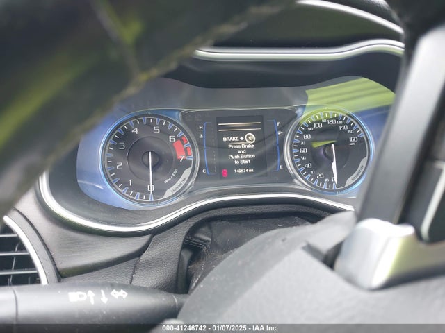 Chrysler 200 Limited 2015 1C3CCCAG5FN605570 Image 7