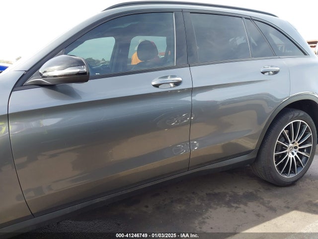 W1N0G8DB4MV276950 Mercedes-Benz Glc 300 Suv