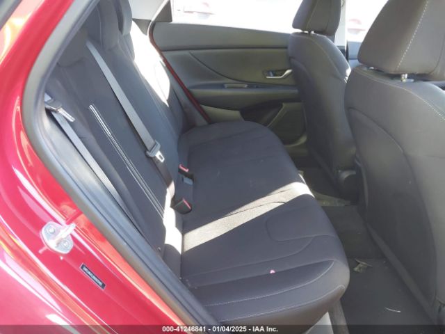 5NPLM4AG0NH070483 Hyundai ELANTRA SEL