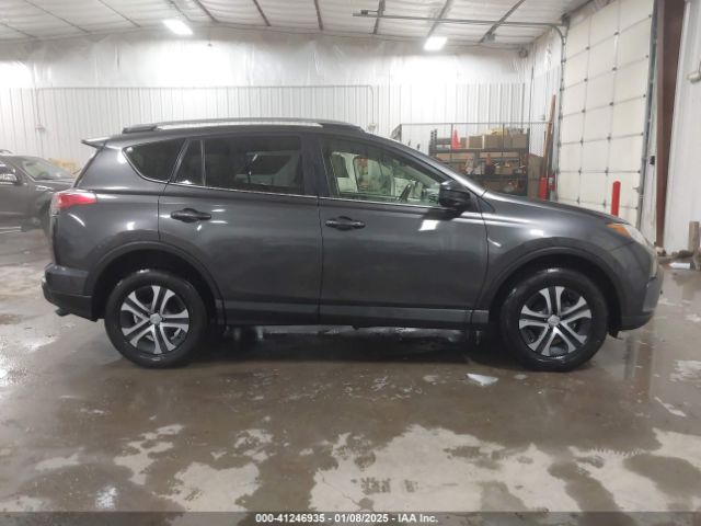 JTMZFREVXHJ111336 Toyota RAV4 LE