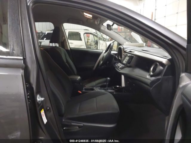 JTMZFREVXHJ111336 Toyota RAV4 LE