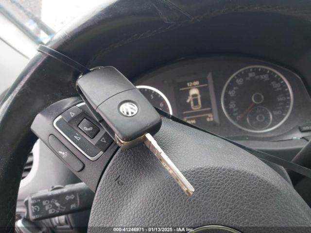 WVGBV7AX5FW579650 Volkswagen TIGUAN S