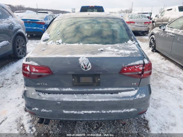 3VW2B7AJ0JM227090 Volkswagen Jetta 1.4t S