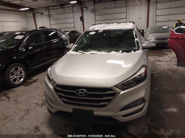 Hyundai TUCSON SE 2017 KM8J3CA45HU412557 Image 12