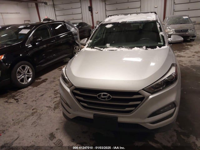 Hyundai TUCSON SE 2017 KM8J3CA45HU412557 Image 6