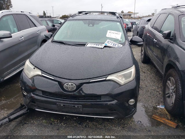 Toyota Rav4 Xle 2017 2T3WFREV2HW329792 Image 13