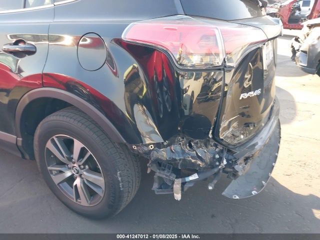 Toyota Rav4 Xle 2017 2T3WFREV2HW329792 Image 12