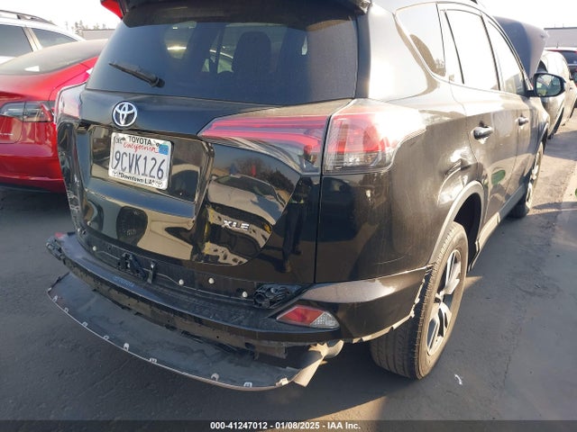 Toyota Rav4 Xle 2017 2T3WFREV2HW329792 Image 18