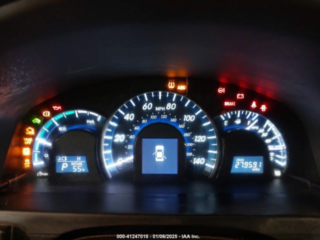 4T1BD1FK8EU111726 Toyota Camry Hybrid Le