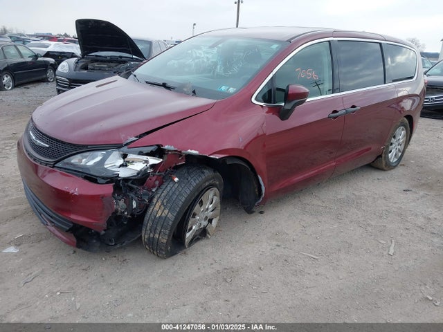 Chrysler PACIFICA L 2018 2C4RC1AG7JR113094 Image 2