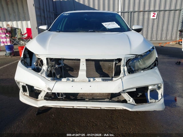 Honda Civic Lx 2019 2HGFC2F60KH572159 Image 6