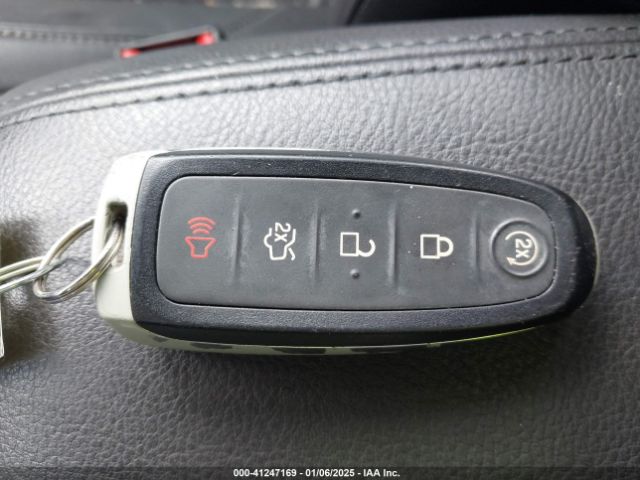 1FADP3J22HL208248 Ford Focus Titanium