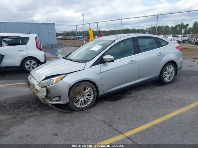 1FADP3J22HL208248 Ford Focus Titanium