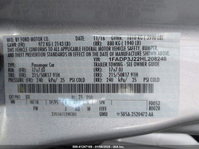 1FADP3J22HL208248 Ford Focus Titanium