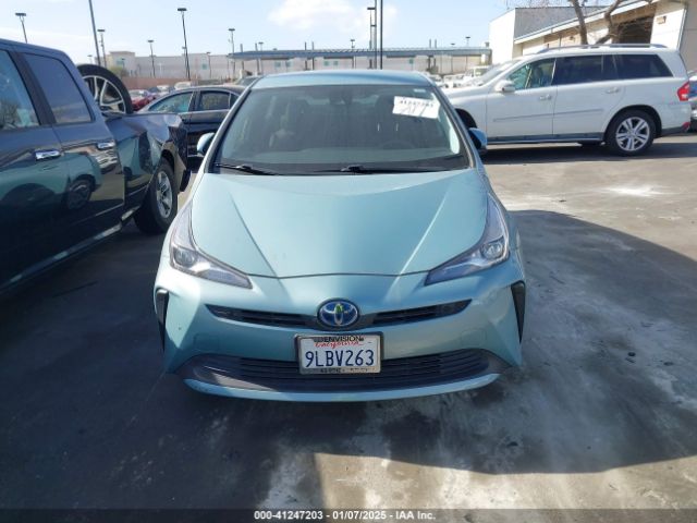 JTDKAMFU1M3139596 Toyota Prius Le