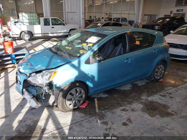 JTDKDTB3XE1061072 Toyota Prius C Two